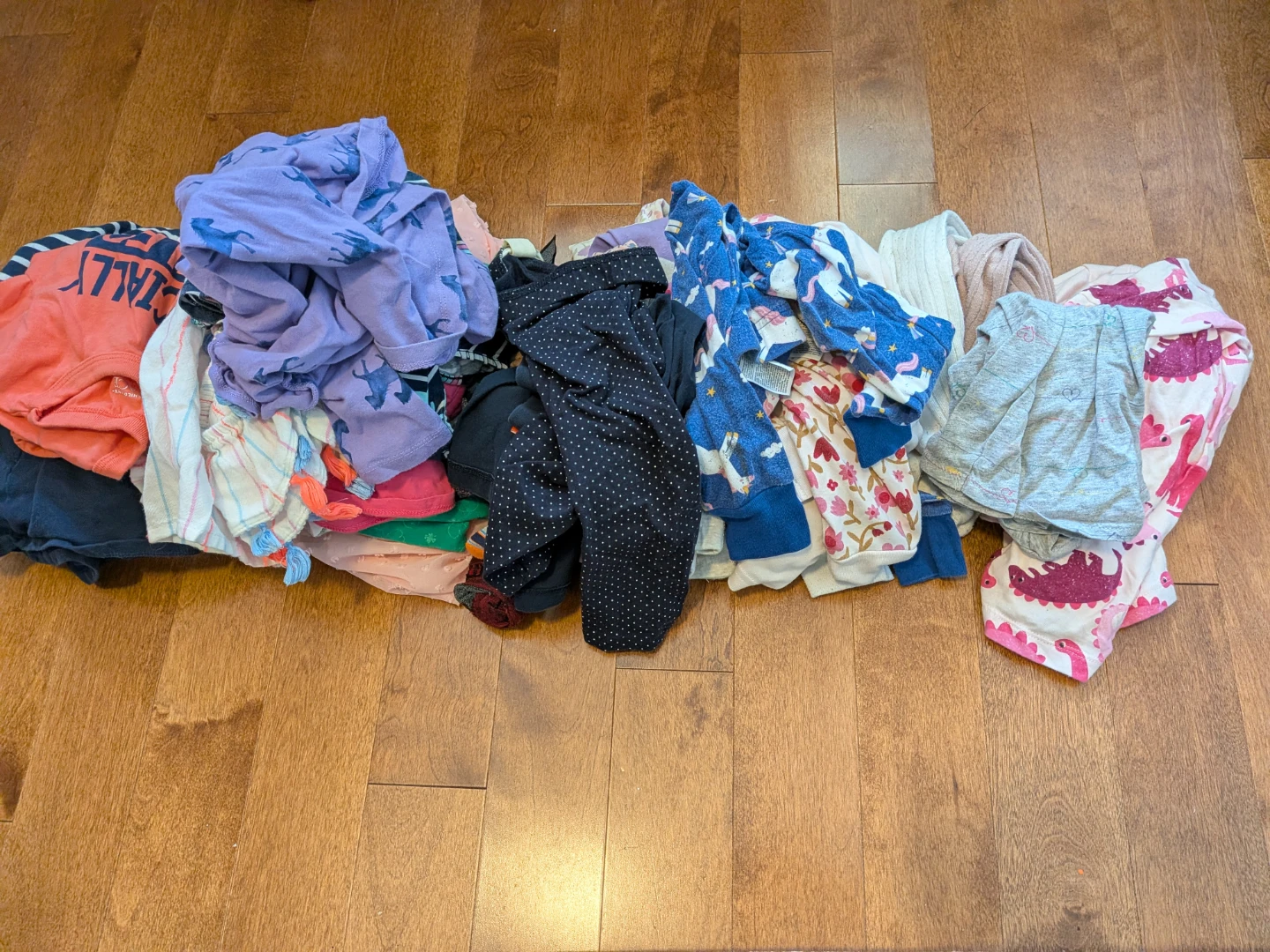 2T toddler Girl Clothing Bundle 🏈