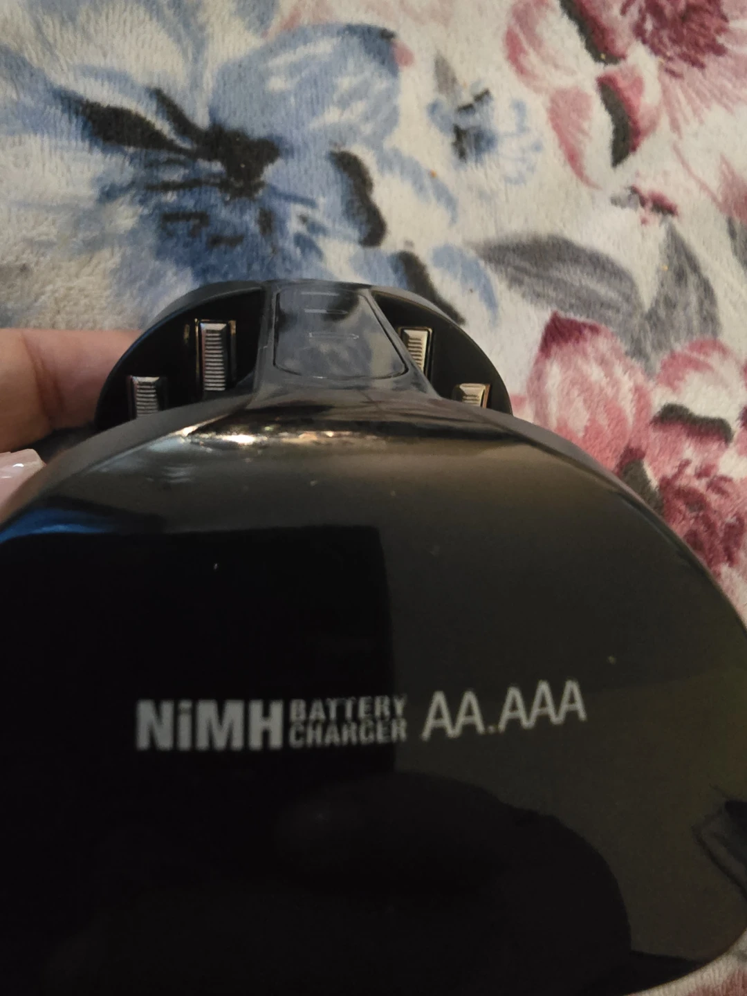 Energizer NiMH Battery Charger for AA and AAA - photo 3