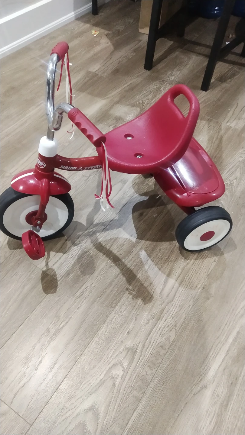 Radio Flyer Red Tricycle