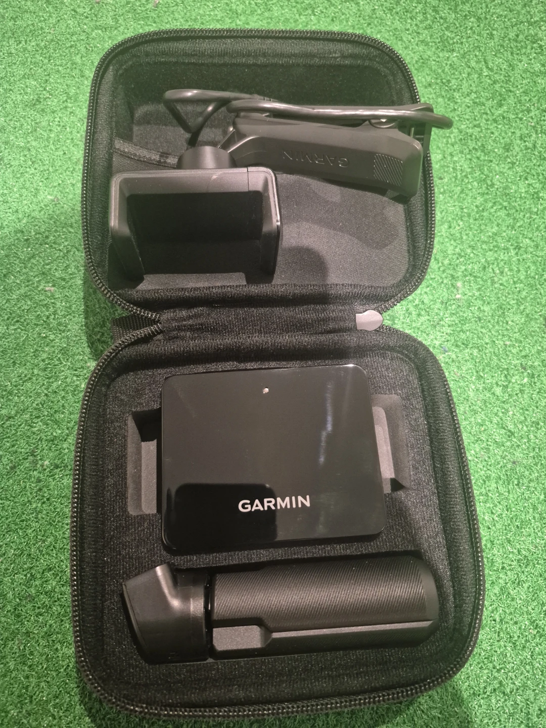 Garmin R10 launch monitor