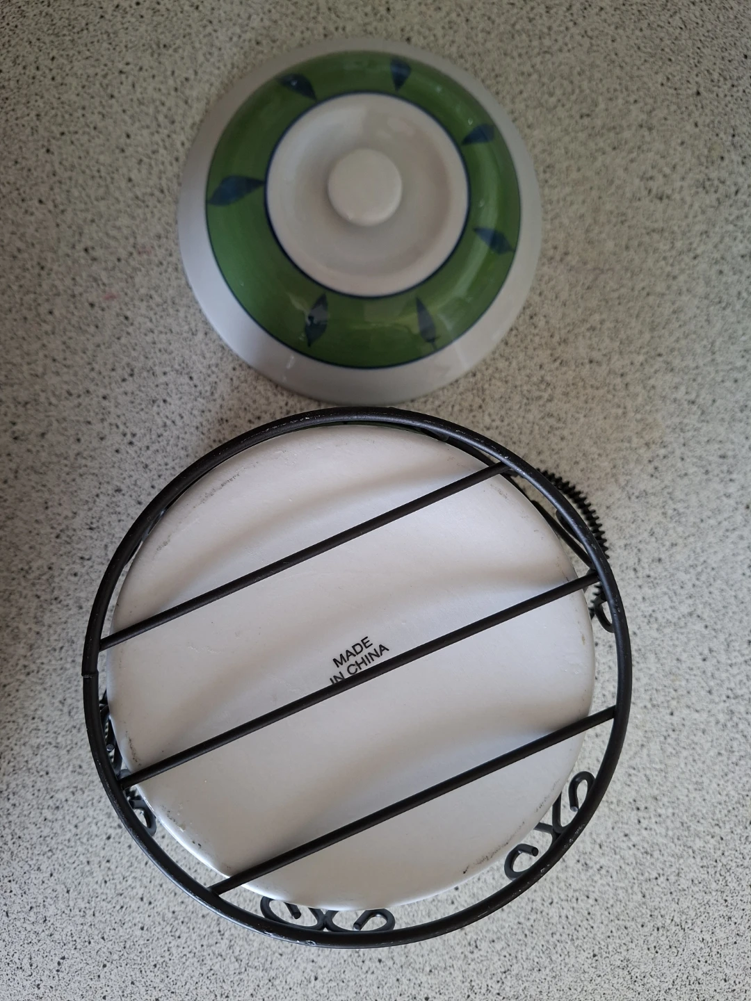 Ceramic Casserole Dish with Wire Stand - photo 4