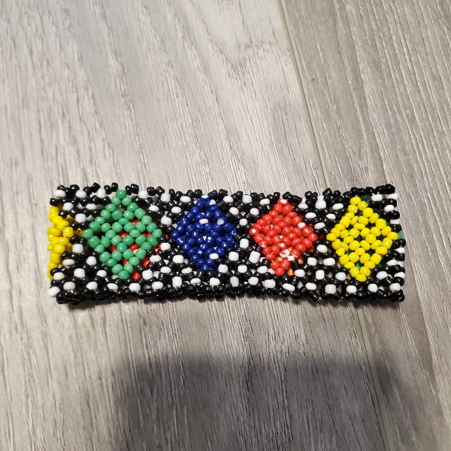 Multicoloured Geometric Beaded Bracelet🏈