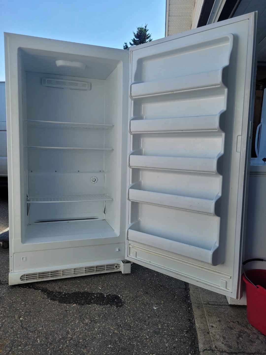Beautiful Large Frigidaire Freezer