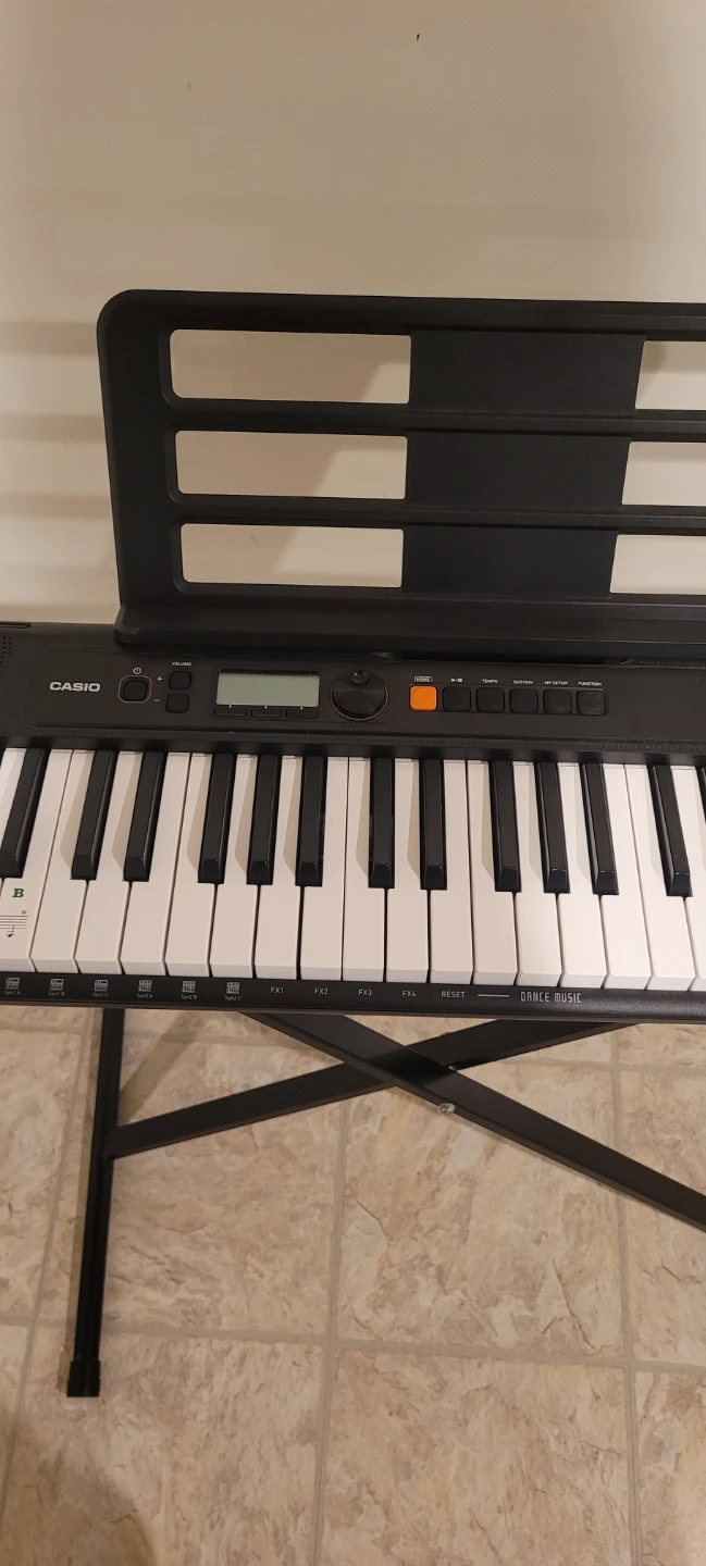 For sale Casio Casiotone CT-S195 Keyboard with Stand - photo 5