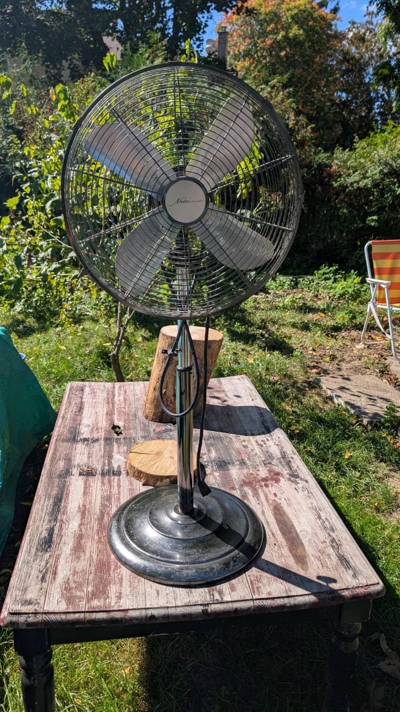 Aloha Breeze Pedestal Fan - photo 5