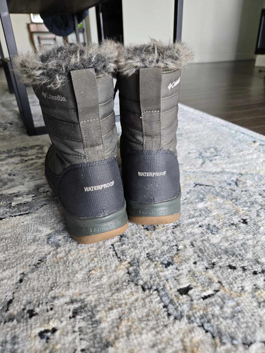 Columbia Women's Waterproof Winter Boots Size 9 - photo 3