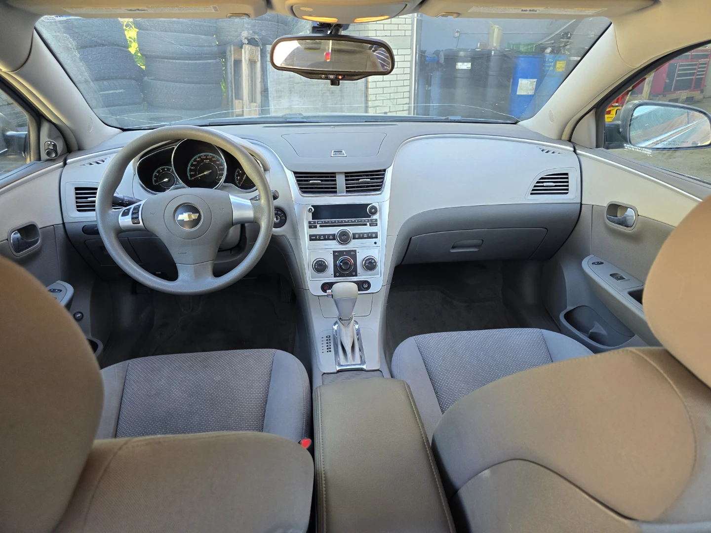 Chevrolet Malibu LS Sedan - photo 3