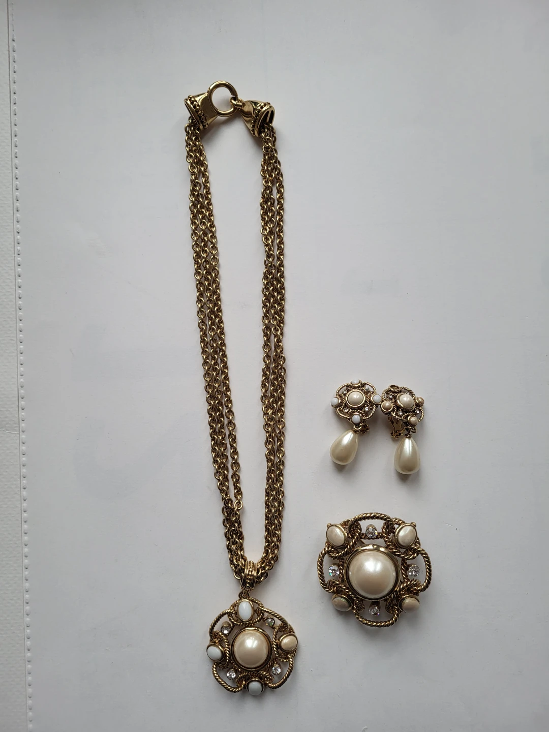 Vintage Style Gold-Tone Jewellery Set - photo 2