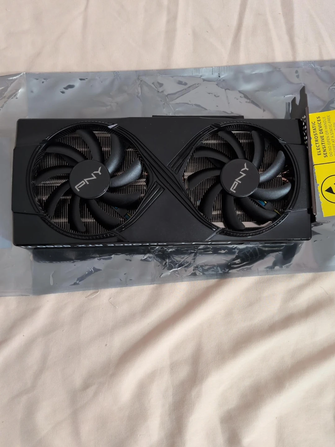 PNY GeForce RTX 5060 Ti 16GB GDDR7 OC Graphics Card - photo 4