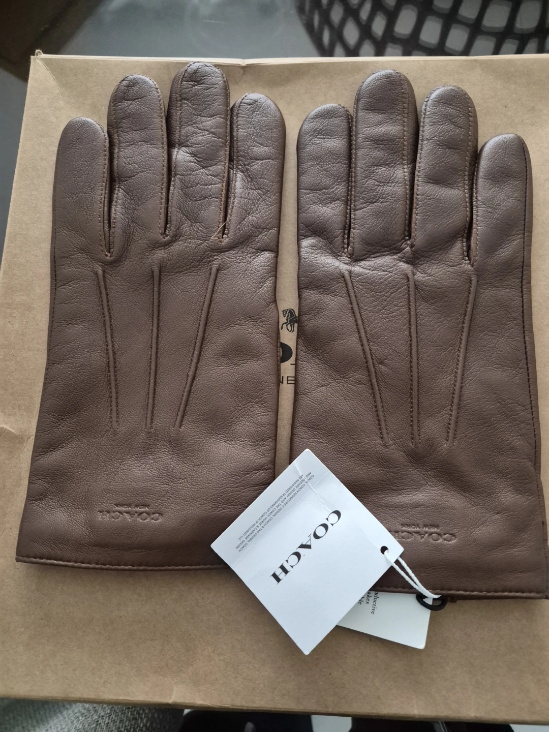 Coach Dark Saddle Leather Tech Gloves - photo 3