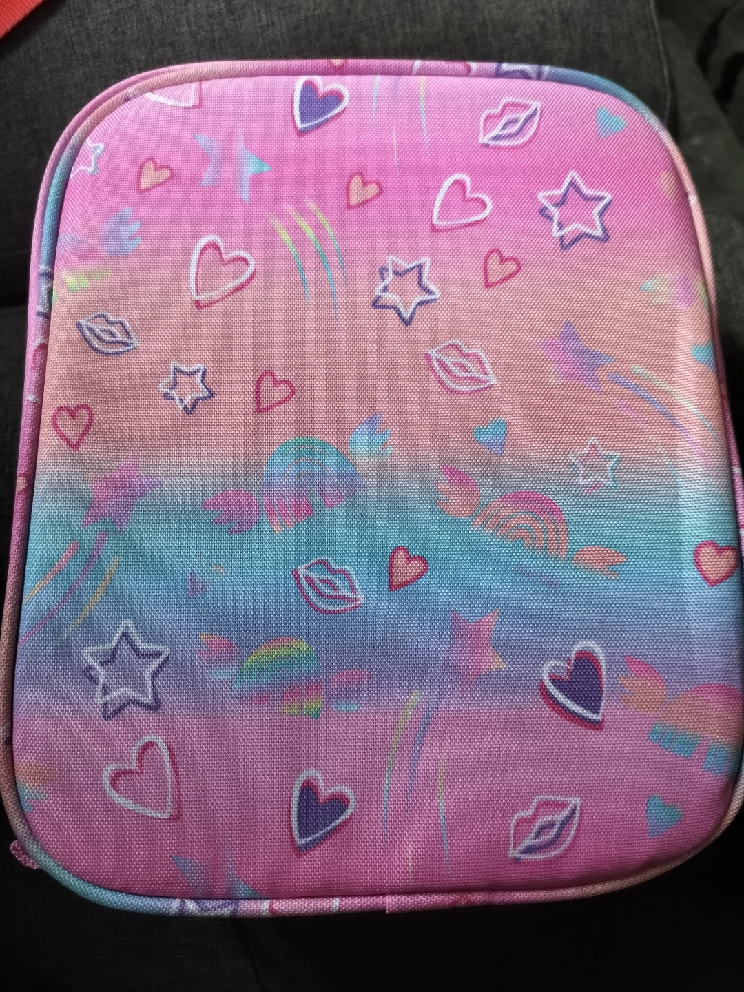 🏈 Rainbow Heart Print Zippered lunch bag