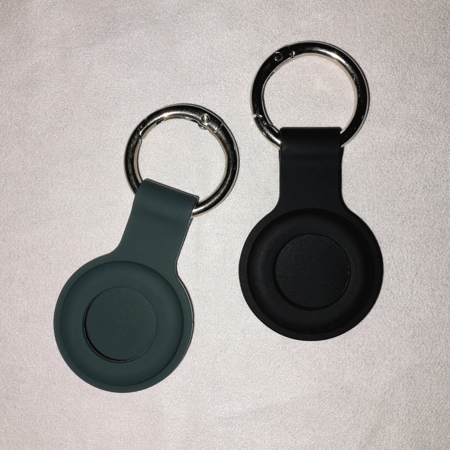 2-Pack Silicone AirTag/MotoTag Holders with Keyrings