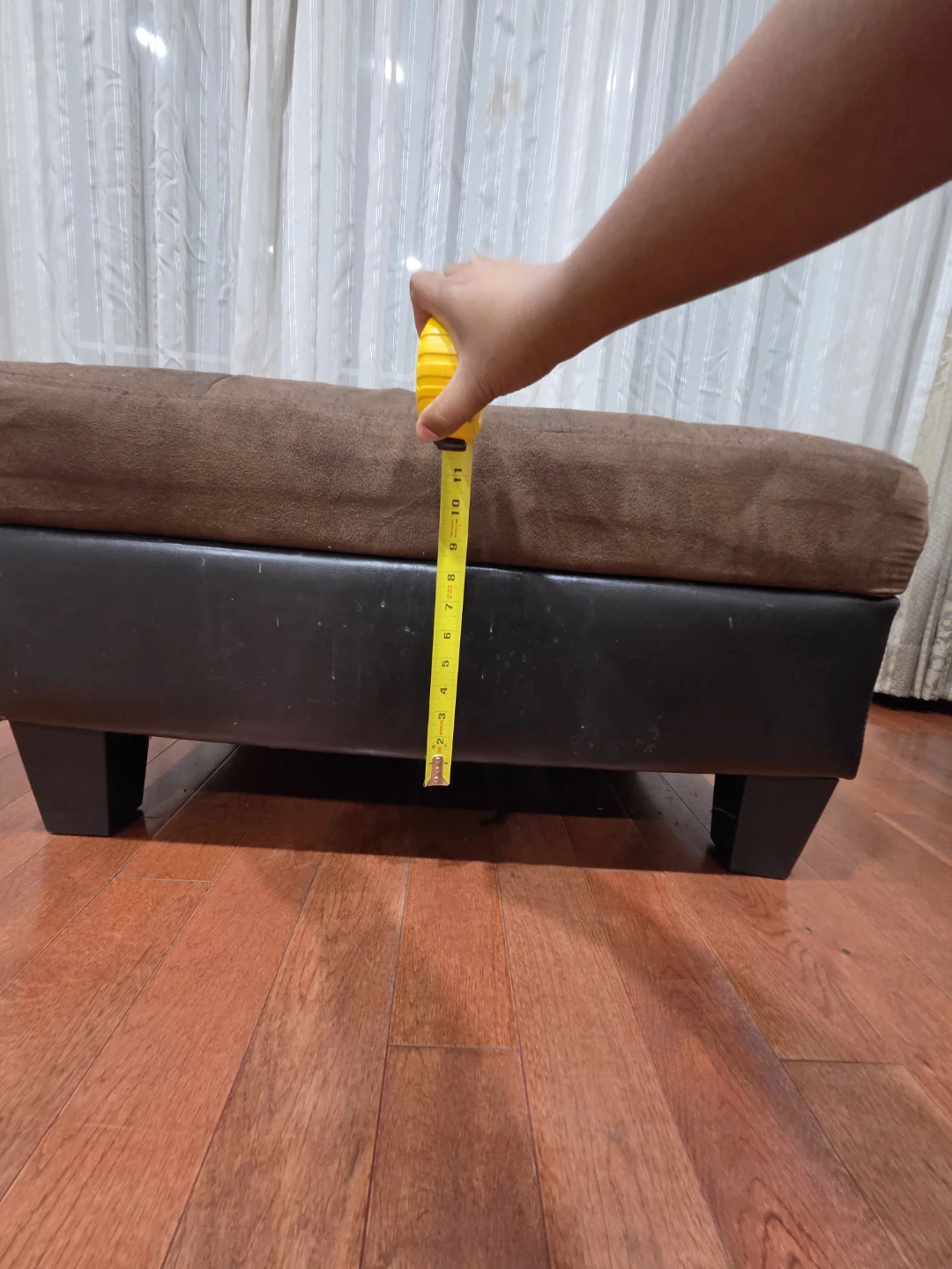 Brown and black ottoman - photo 4