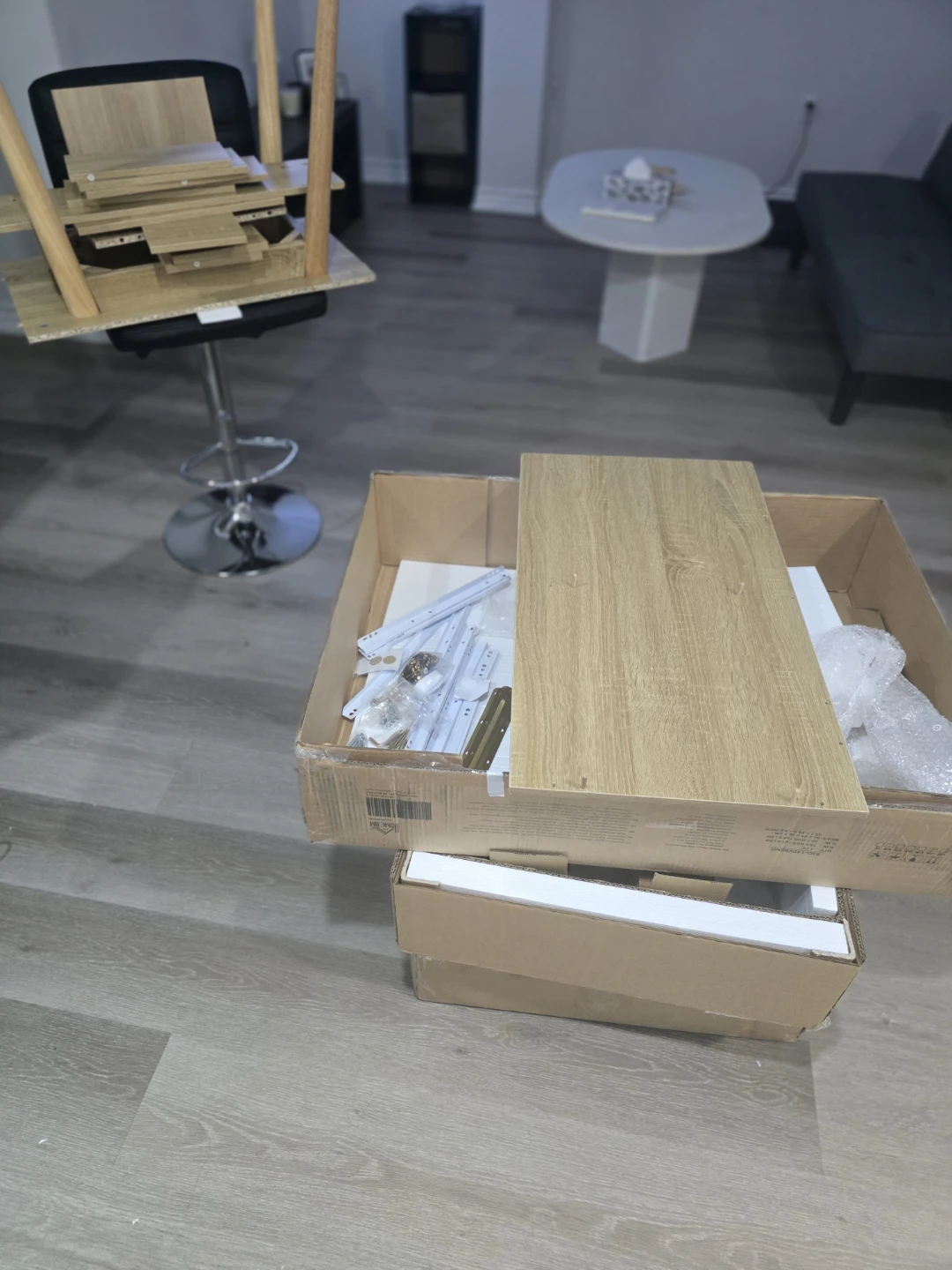 Homecom Vanity Tables and other furniture - photo 2