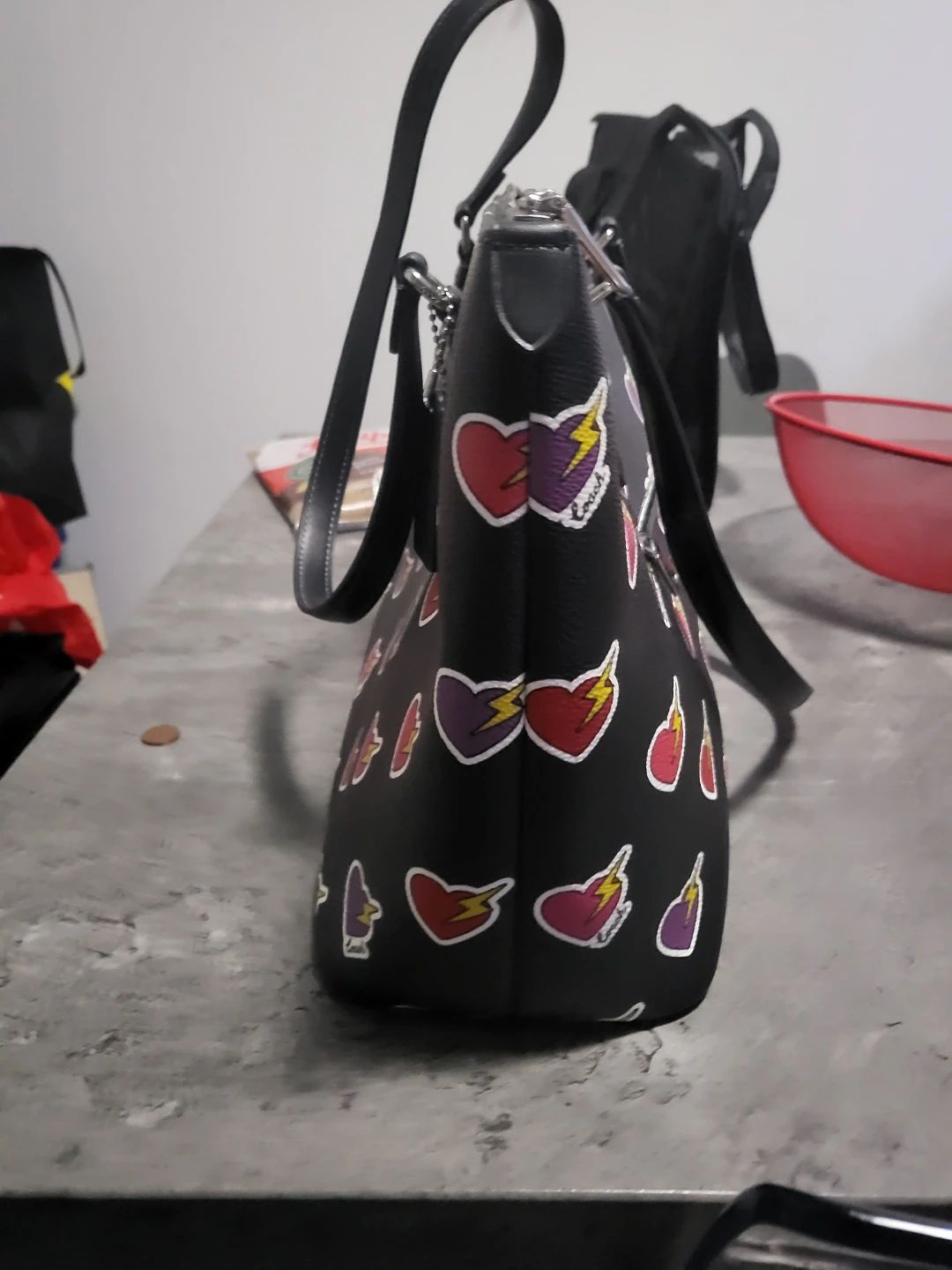 Coach Black Heart Print Tote Bag - photo 3