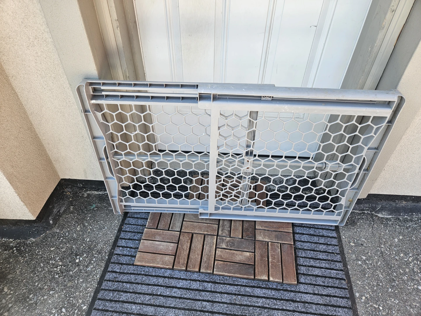 Summer Infant Plastic Safety Gate