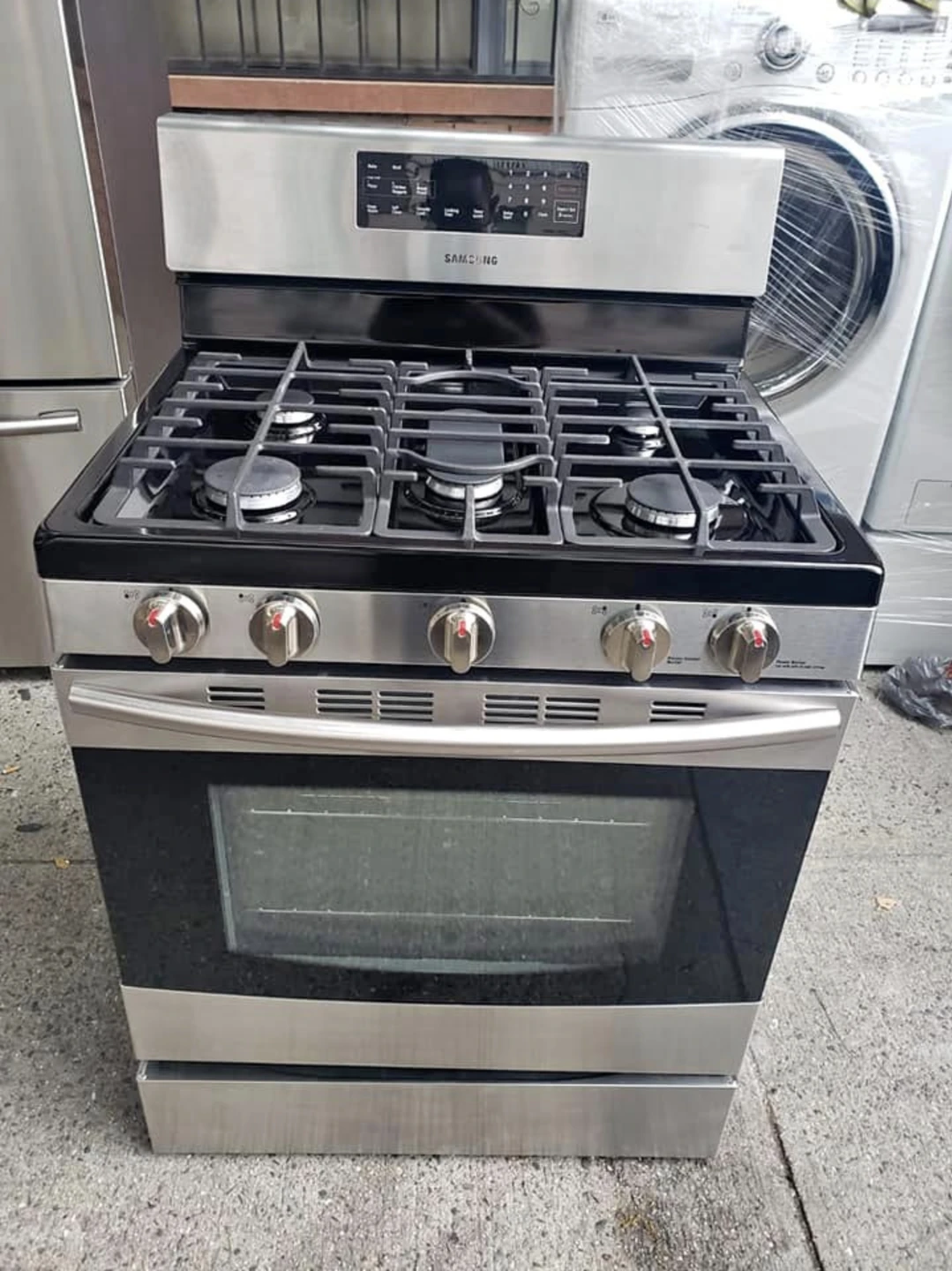 Samsung 30in Stainless Steel Gas Range