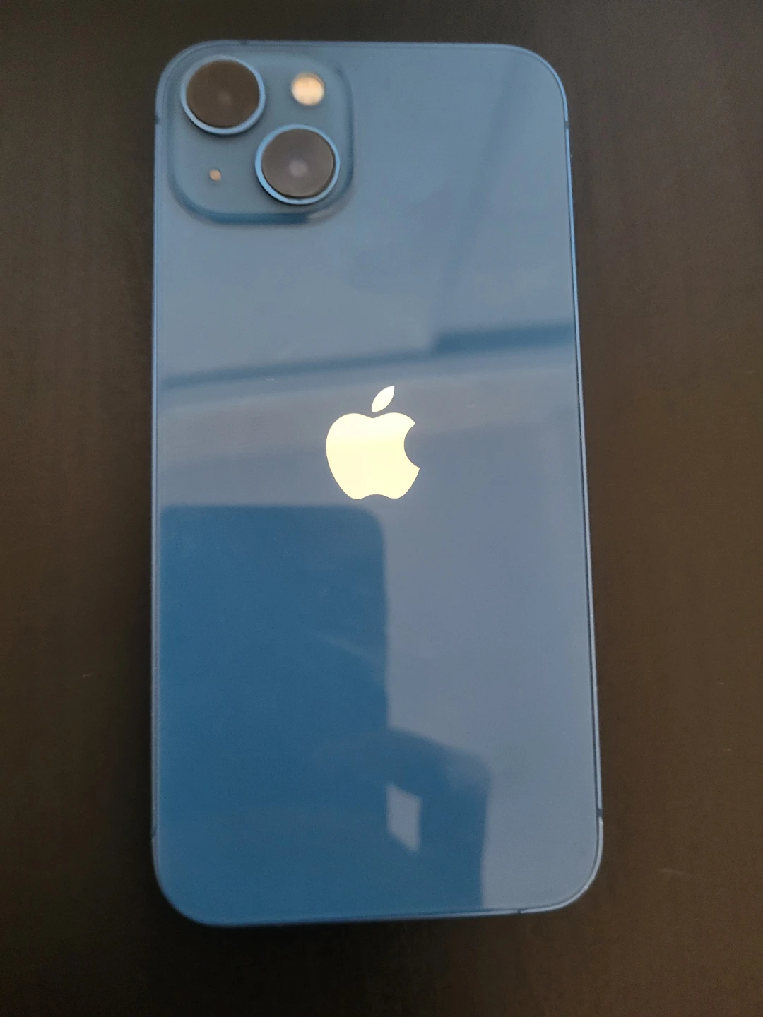 iPhone 13 - photo 2