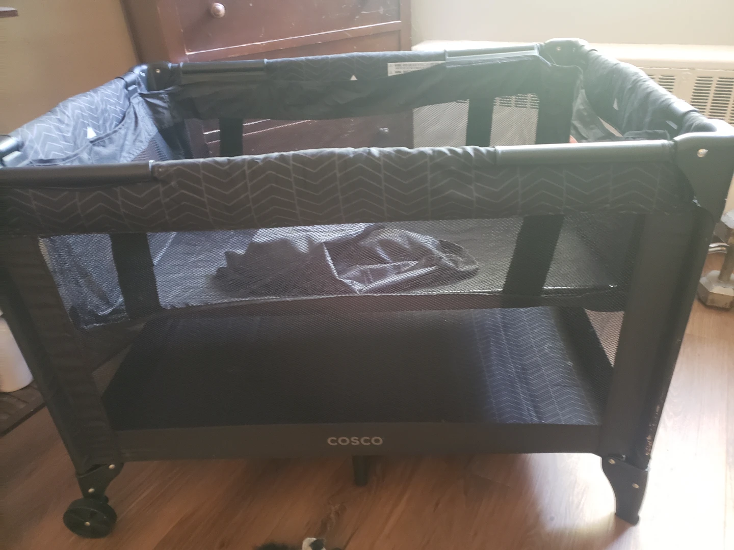 Cosco play yard