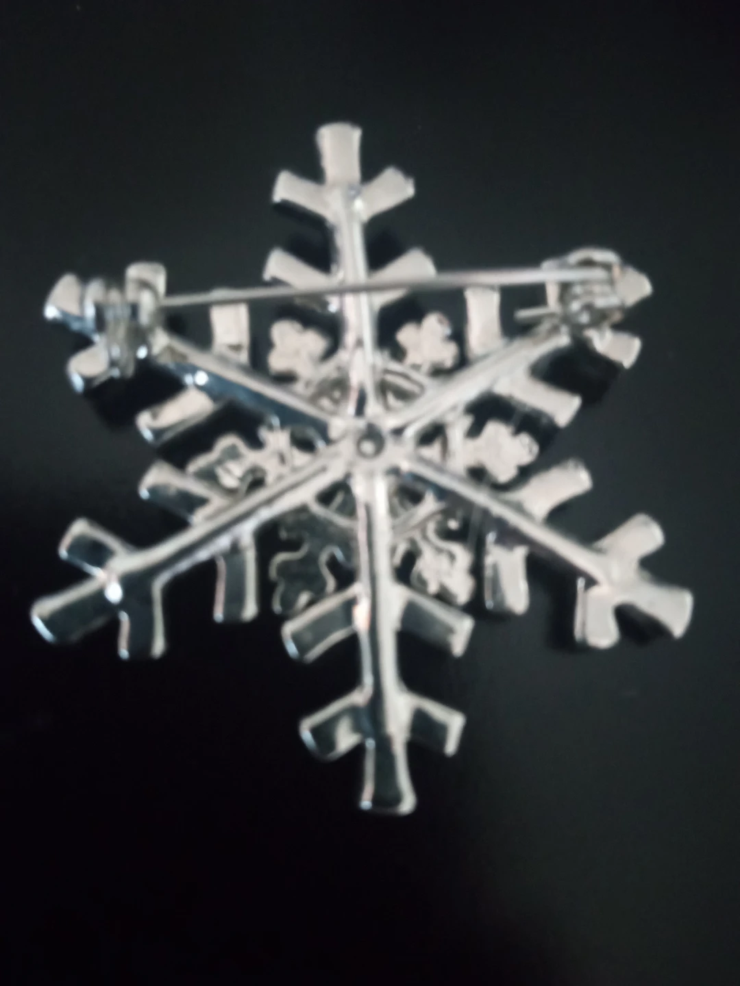Sparkly Snowflake Brooch - photo 3