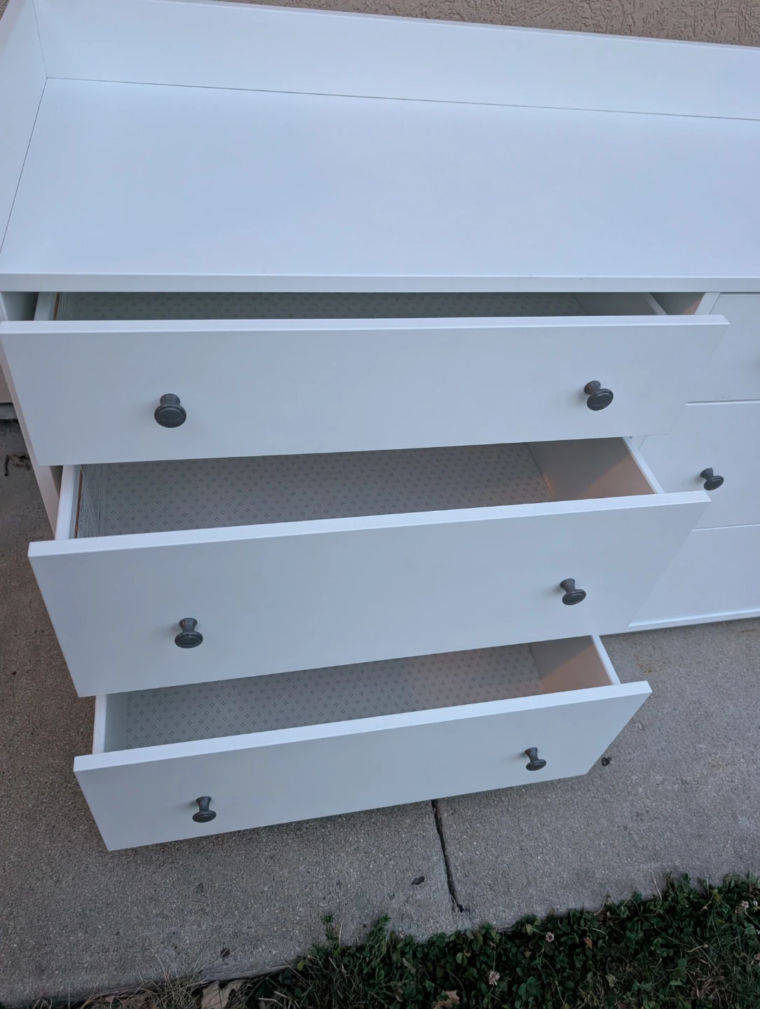 White 6-Drawer Dresser - photo 4