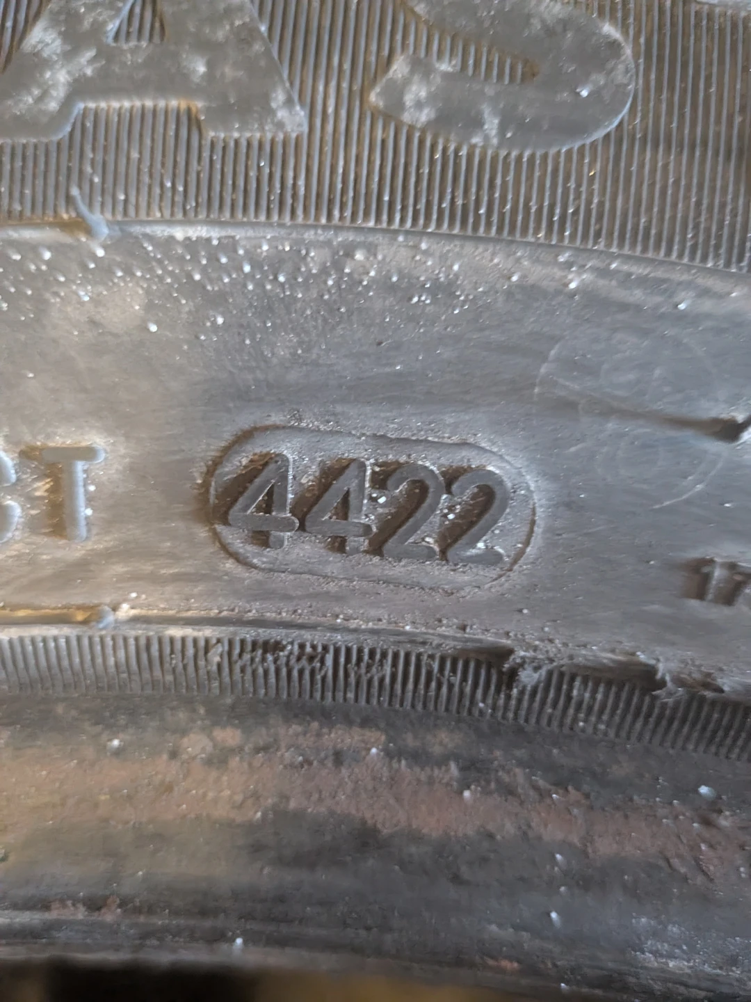 Motomaster Hydra Edge 175/70R14 Tire - photo 3