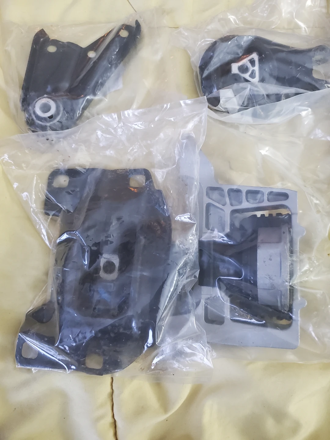 Set of 4 Premium OEM Quality Motor Mounts - photo 2