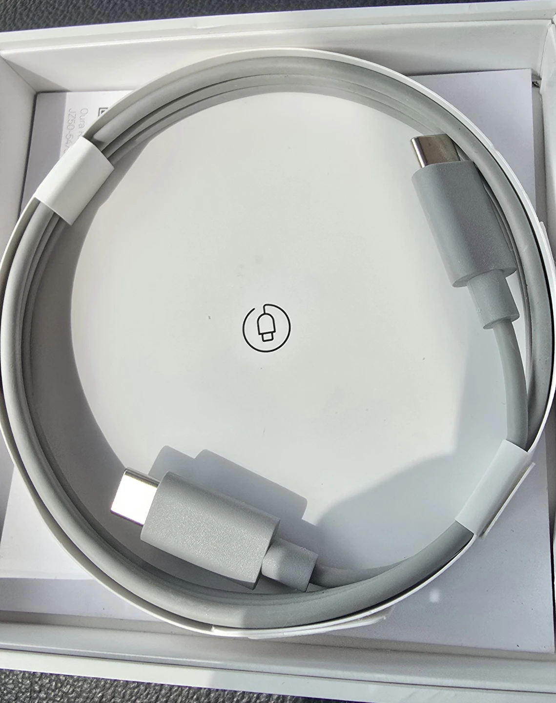 BRAND NEW Oura Ring 4 Smart Ring - Silver - Size 6 - photo 3