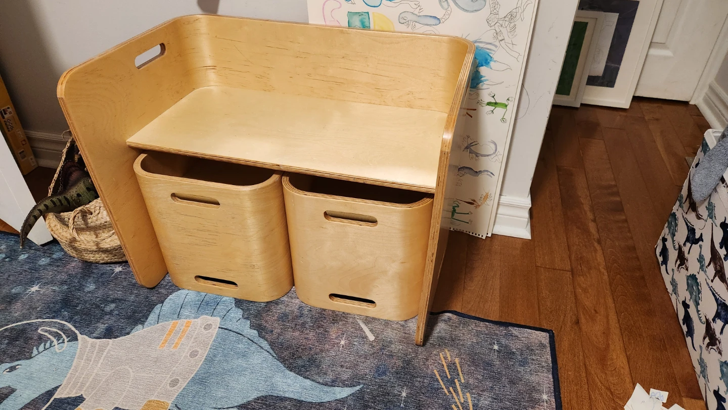 GUC Costco 2 way table and 3 way chairs