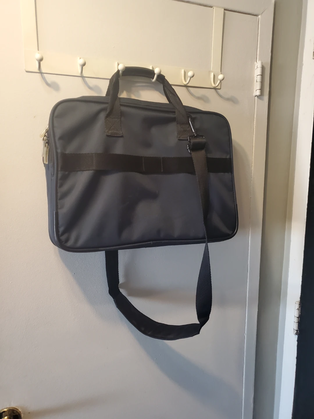 Tracer Laptop Crossbody Bag New - photo 2