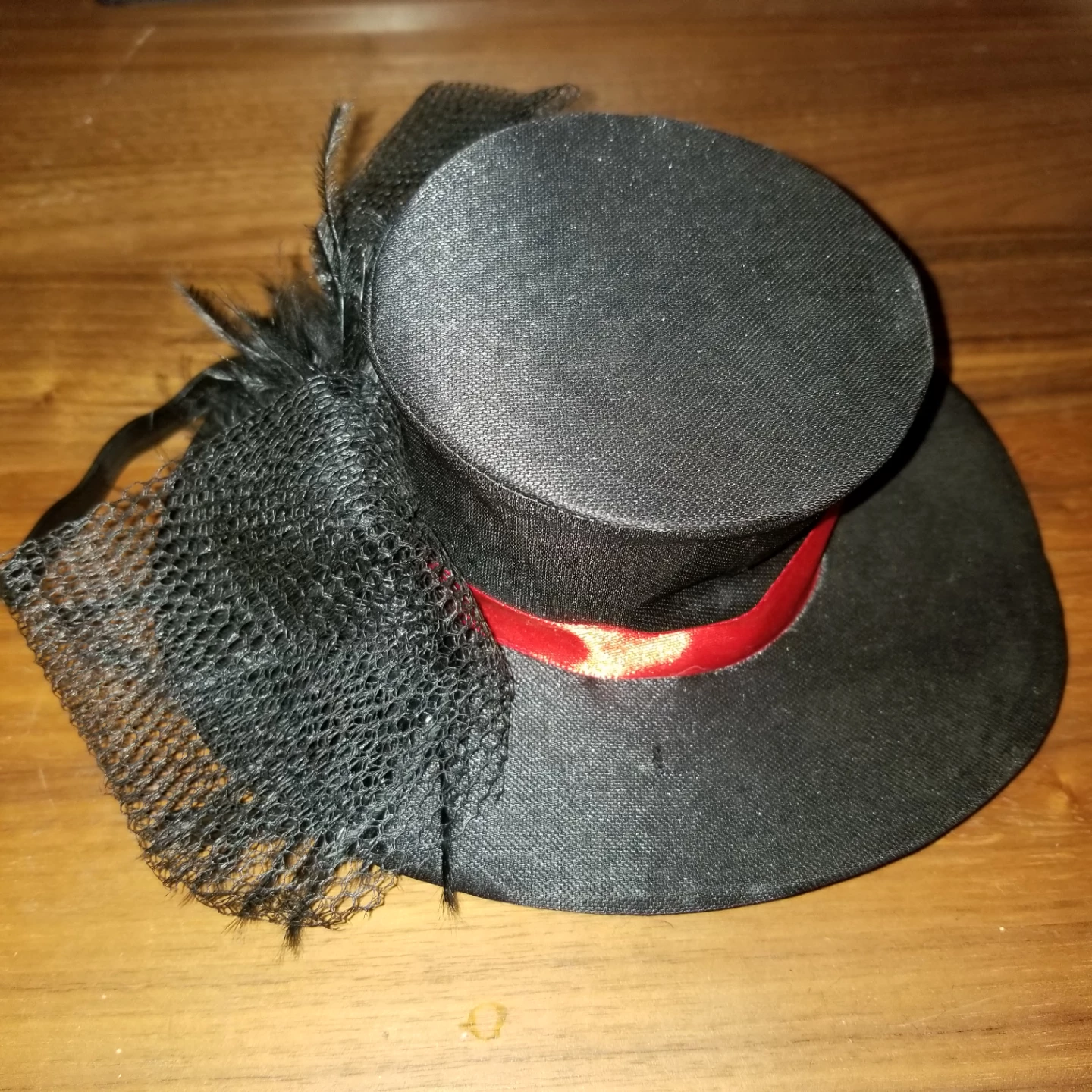 Gothic Mini Top Hat Fascinator - photo 3