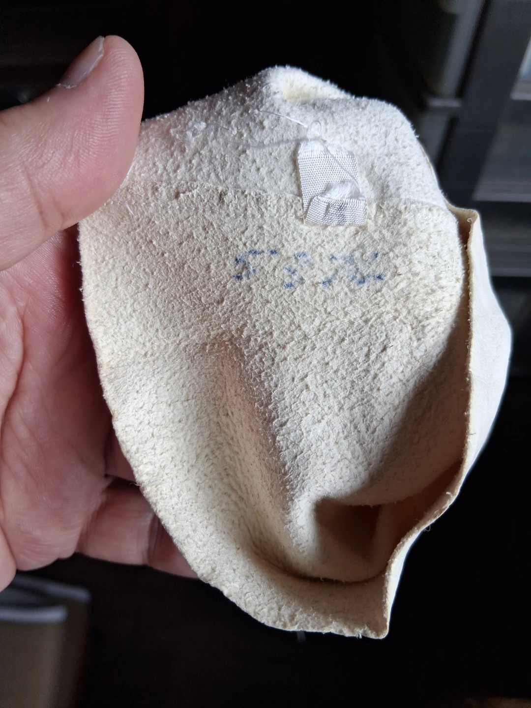 Sexy antique White Leather Opera/ wedding Gloves with Pearls. - photo 4