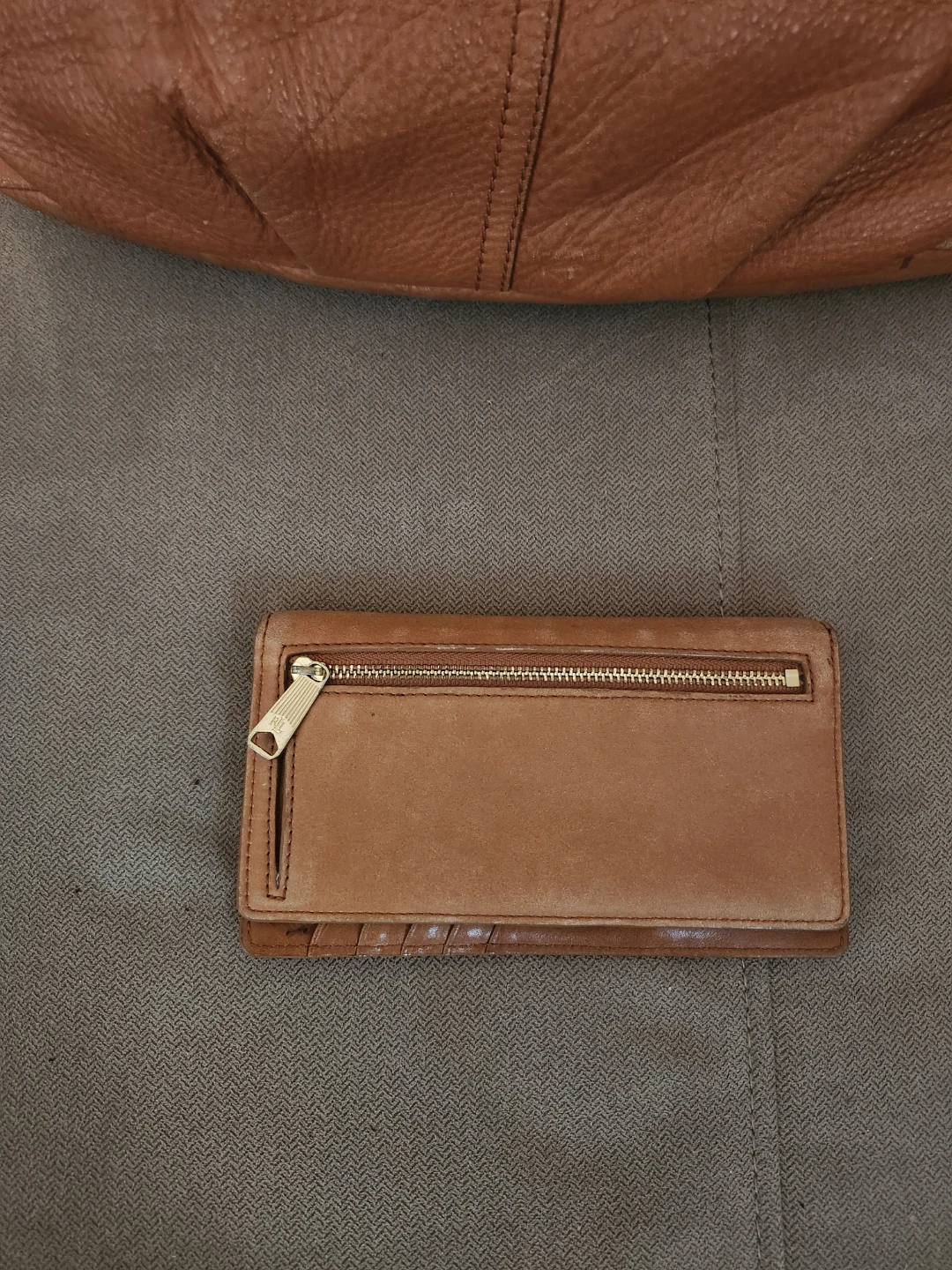 Lauren Ralph Lauren Leather Handbag and Wallet - photo 3