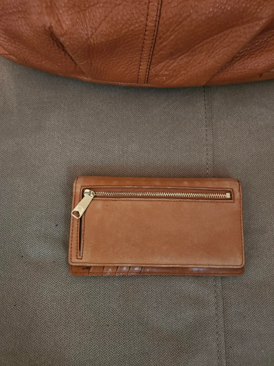 Lauren Ralph Lauren Leather Handbag and Wallet - photo 3