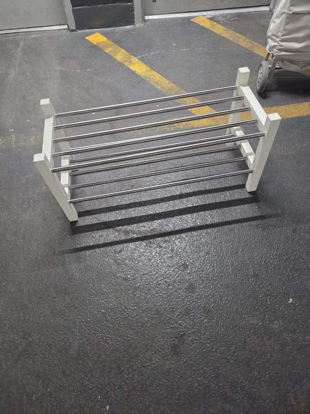 White Metal Shoe Rack - photo 4