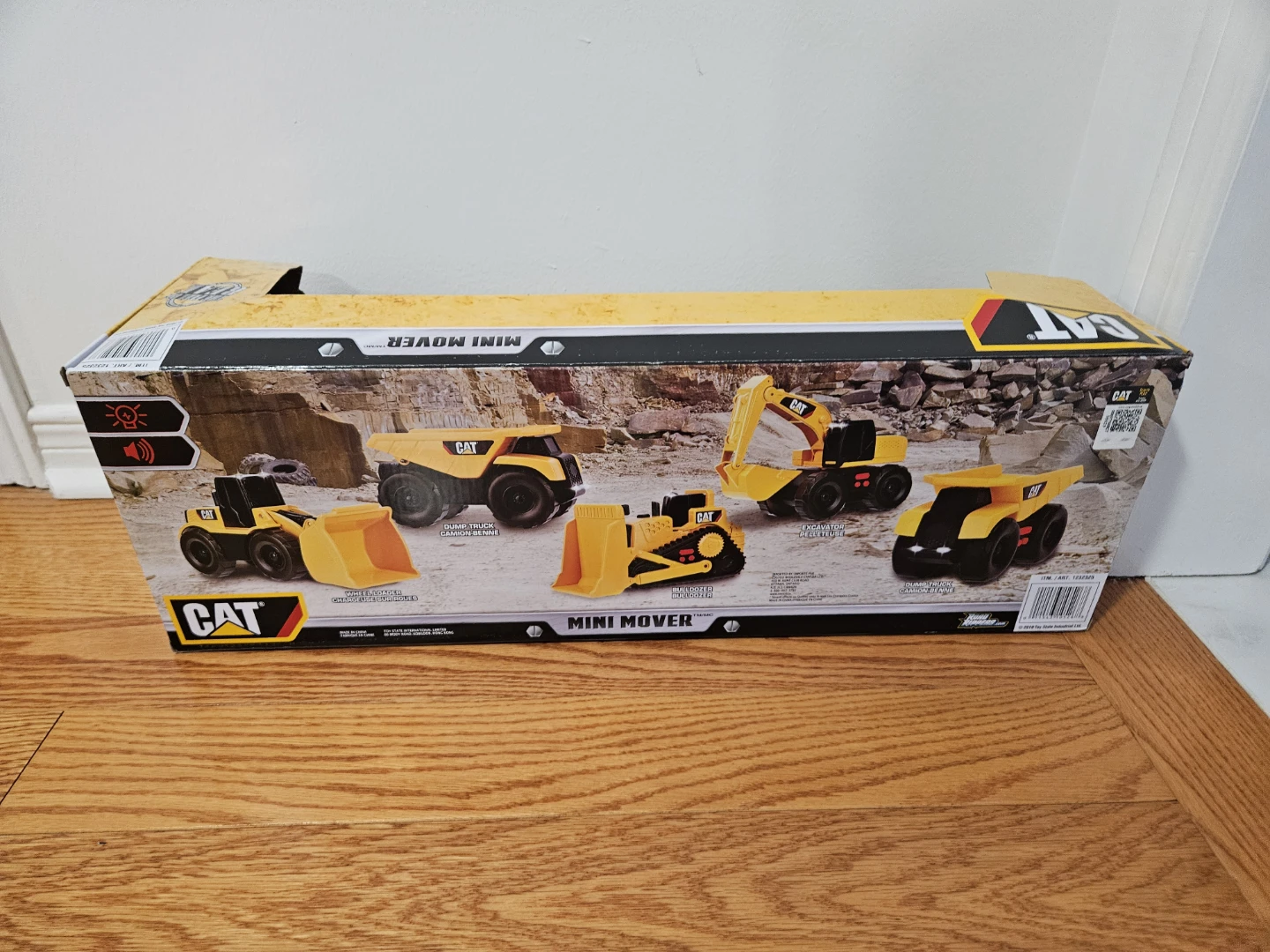 CAT Mini Mover Construction Vehicle 5-Piece Set - photo 3