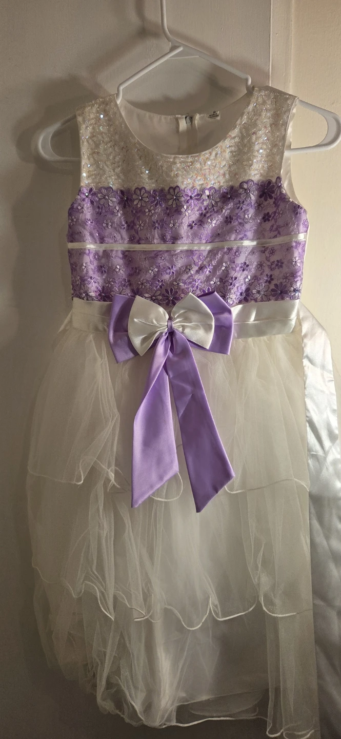 Girls Dress Size 8 White and Purple