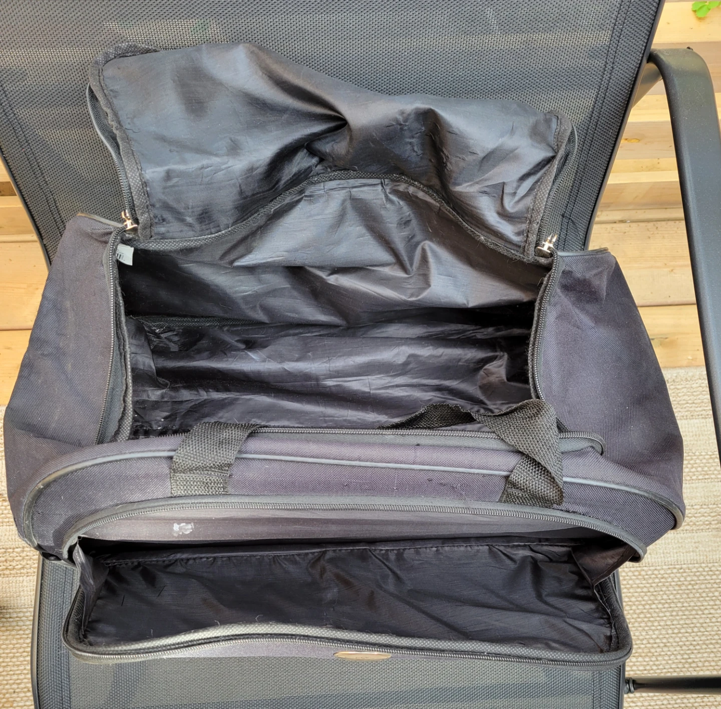 Rolling Soft Sided suitcase with extending handle - photo 3