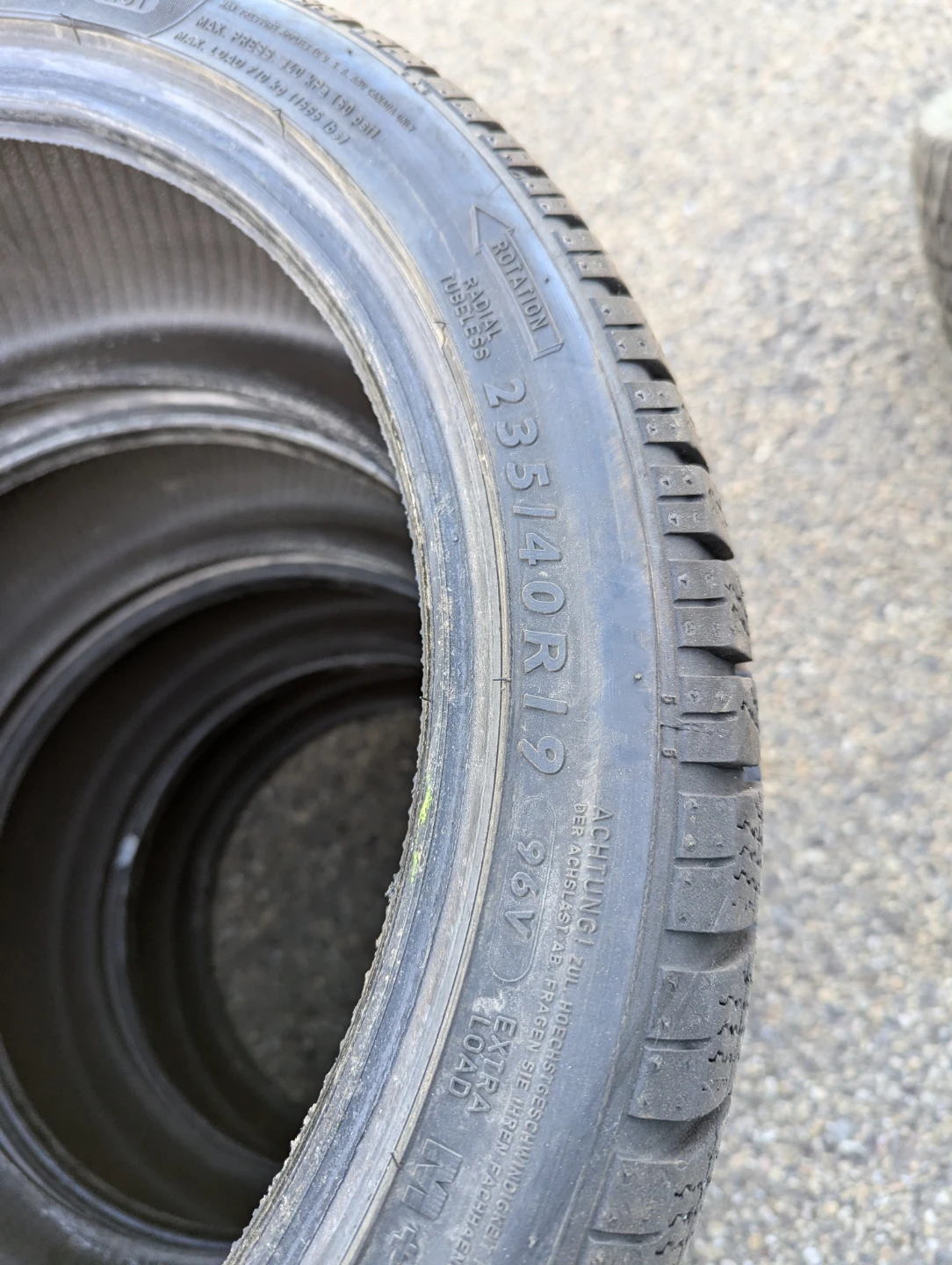 235/40R19 Dunlop SP Winter Sport 3D Tires - photo 3