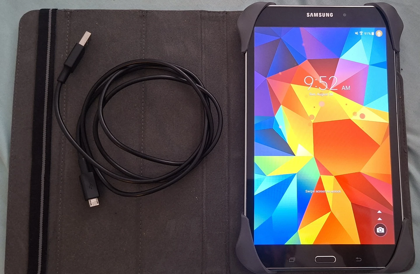 Samsung Tab 4 with Targus Case and USB Cable