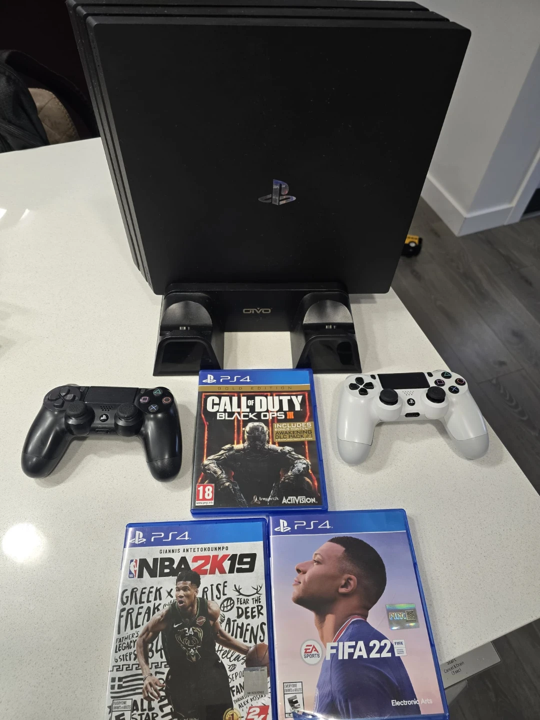 PlayStation 4 Console with 2 Controllers , 3 Games