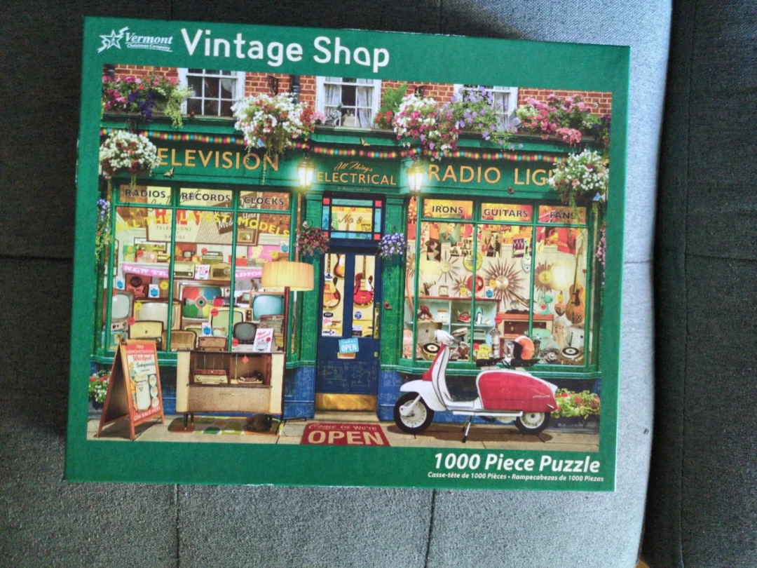 Vermont Vintage Shop 1000 Piece Puzzle