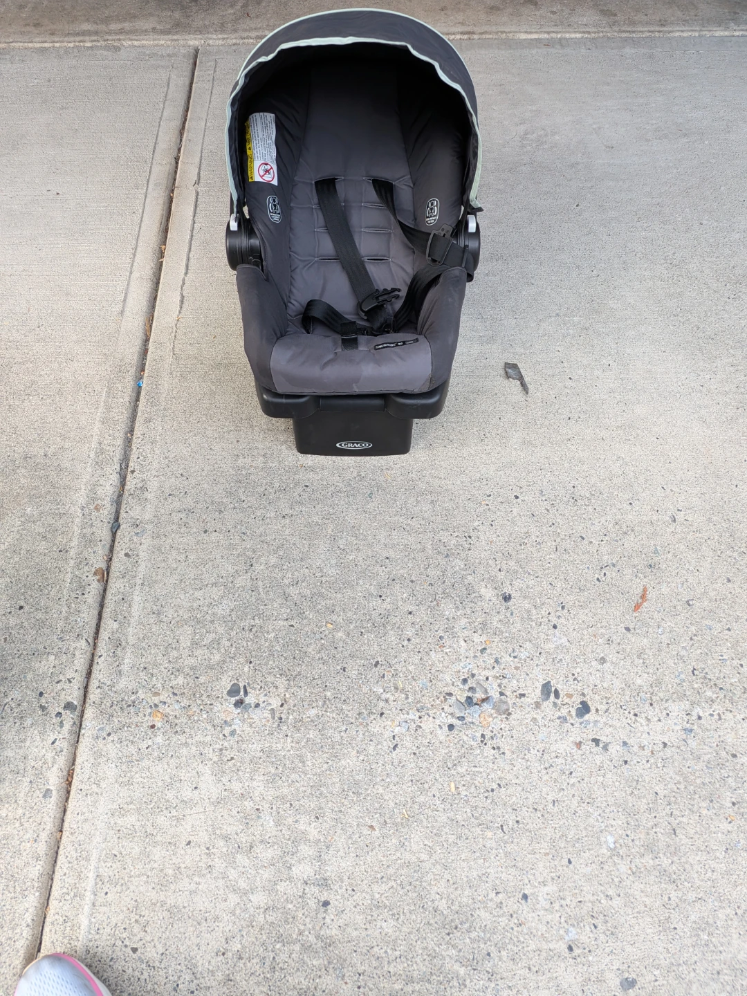 Graco SnugRide 30 Infant Car Seat - photo 3