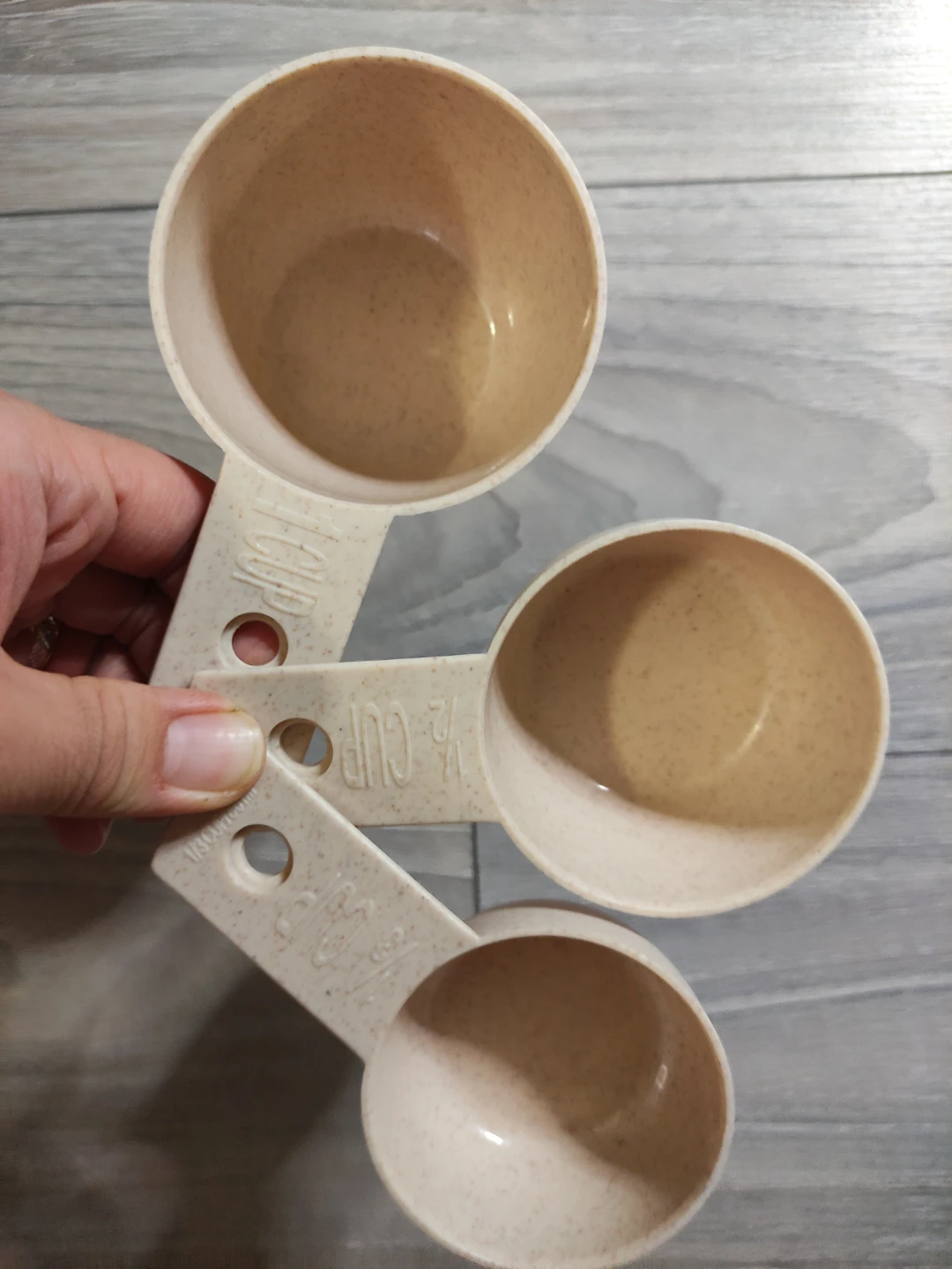 Set of 3 Measuring Cups 🏈