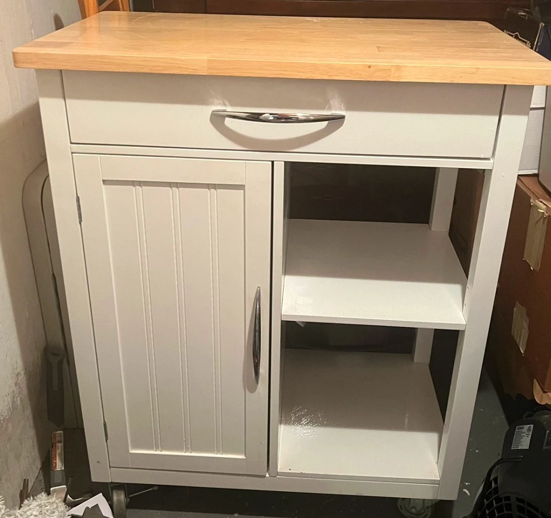 WANTED -Kitchen Island with Butcher Block Top 🏈  looking for
