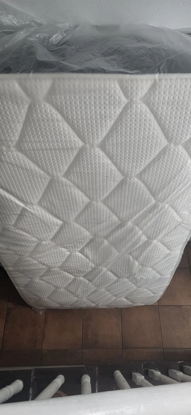 White Quilted Mattress.twin size