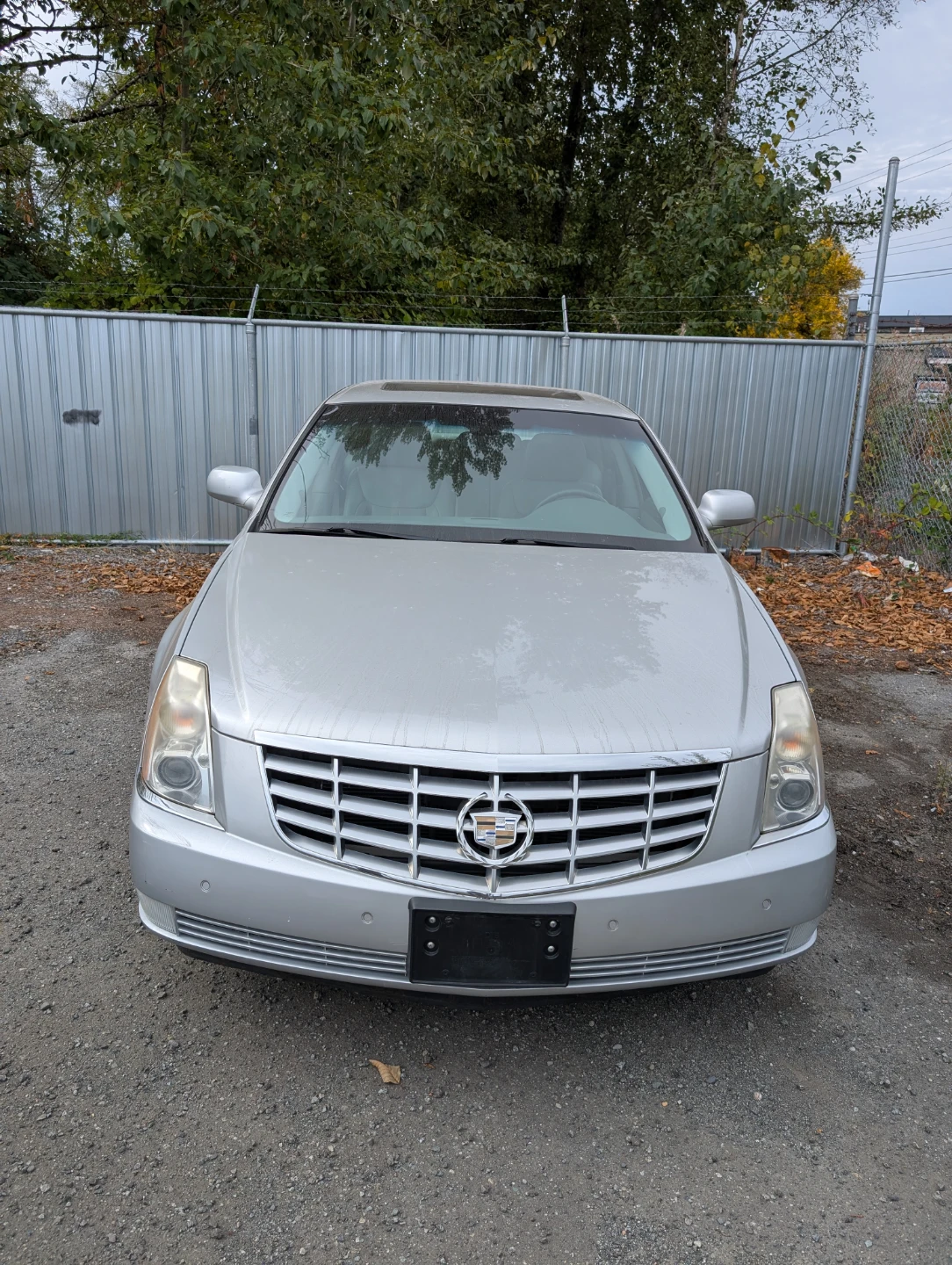 2009 Cadillac DTS Silver Sedan