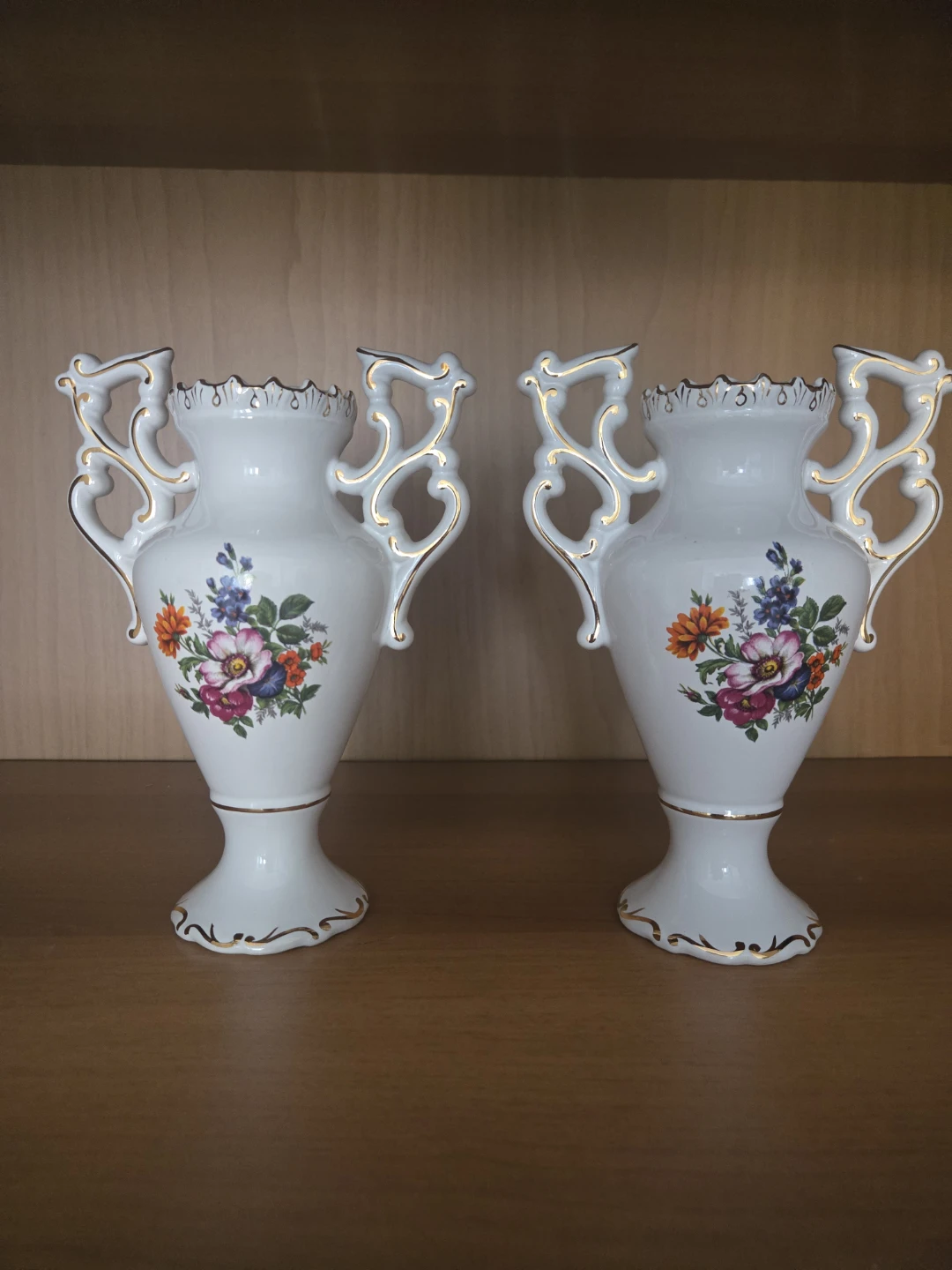 Two Vintage Louçarte ceramic vases