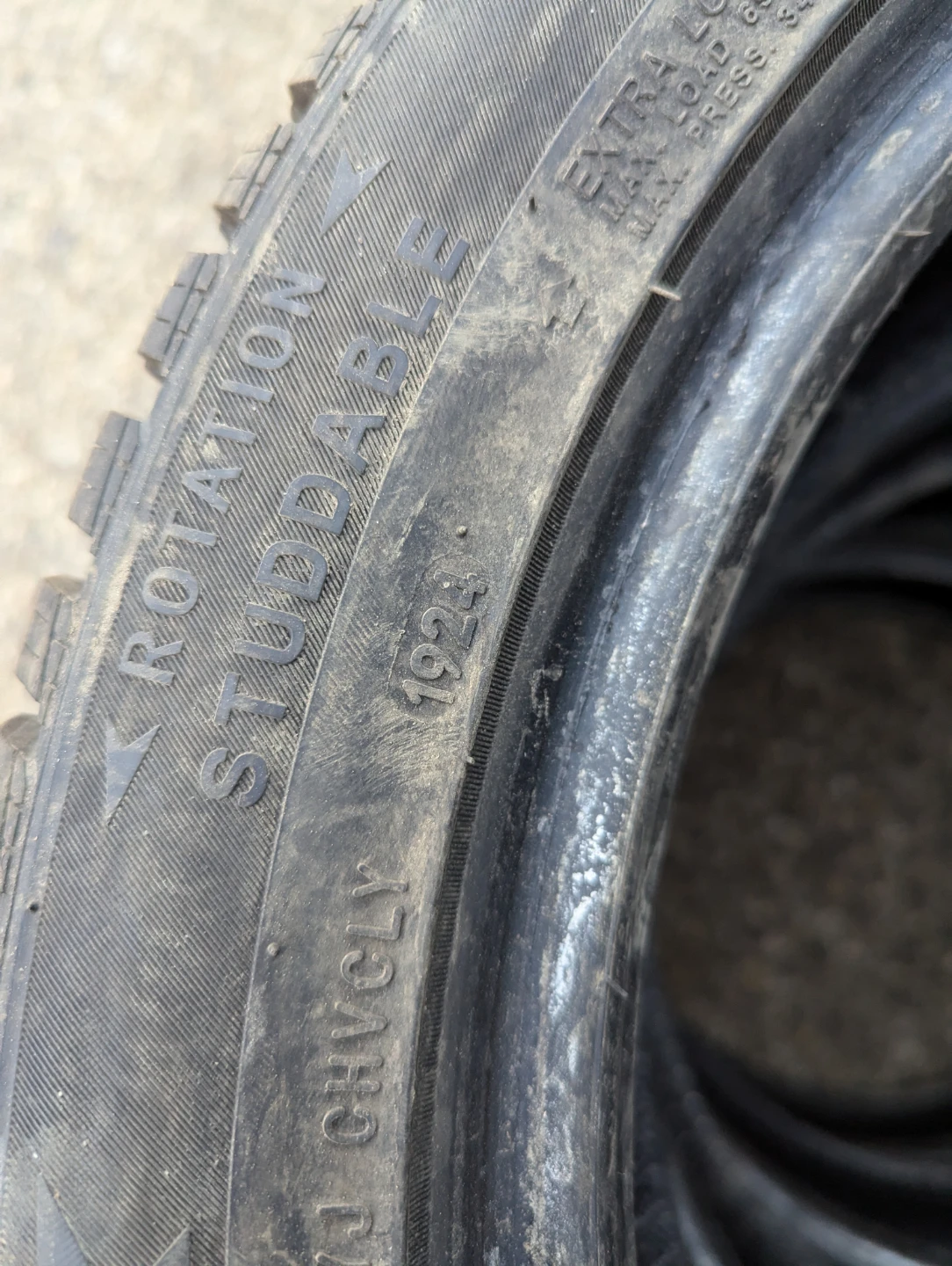 215/50R17 RoadX RXFrost FX11 Studdable Winter - photo 5
