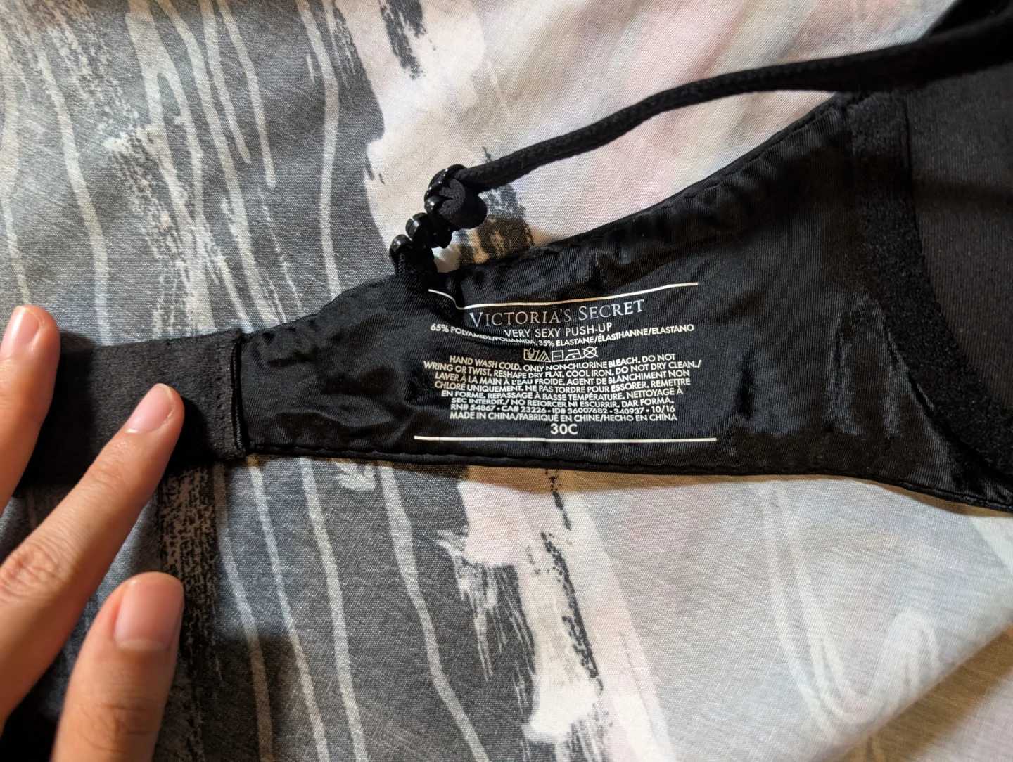 Victoria's Secret Very Sexy Push-Up Bra 30C - photo 2